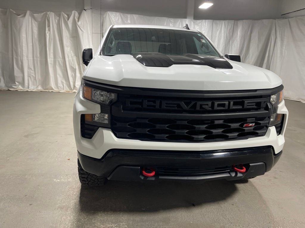 Used 2023 Chevrolet Silverado 1500 Custom Trail Boss AWD/4WD image 2