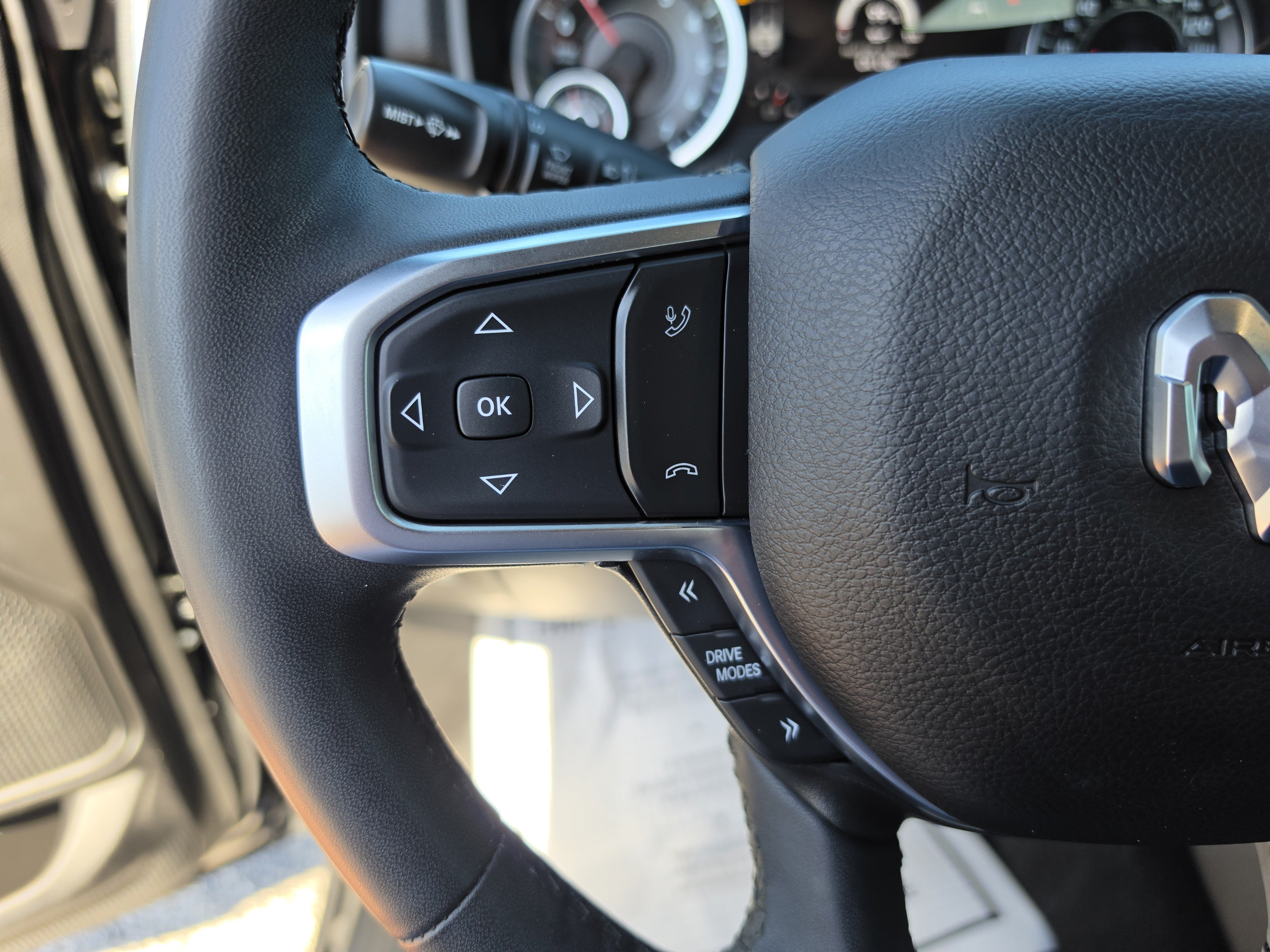 Used 2025 RAM 1500 Big Horn AWD/4WD image 29