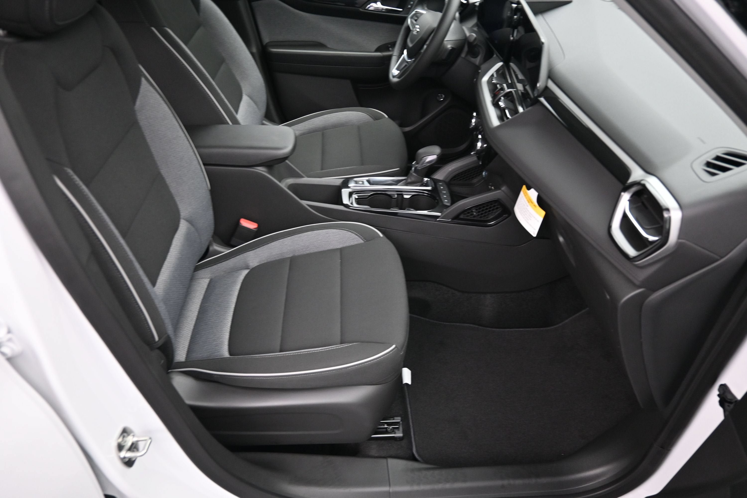 New 2026 Chevrolet TrailBlazer LT w/ Convenience Package FWD image 34