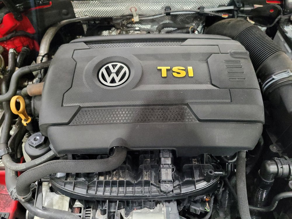 Used 2017 Volkswagen Golf S AWD/4WD image 30
