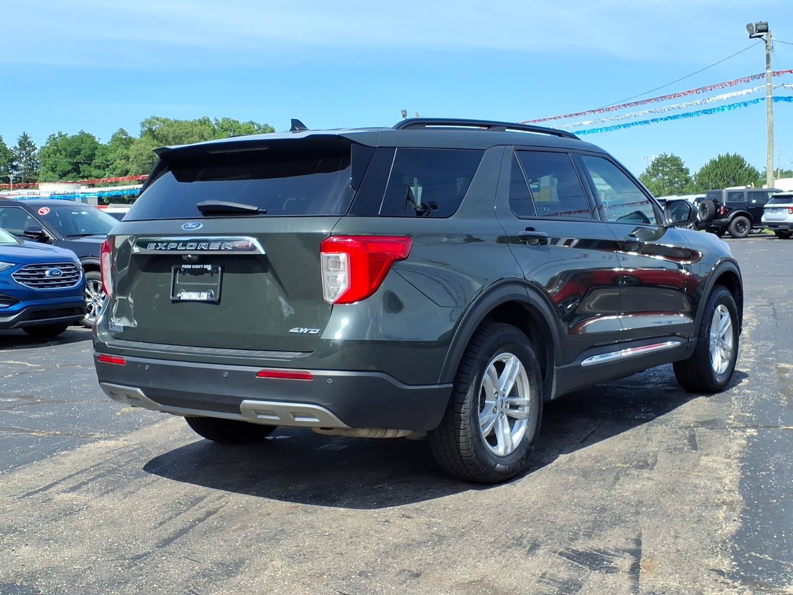 Certified 2023 Ford Explorer XLT w/ Equipment Group 202A AWD/4WD image 16