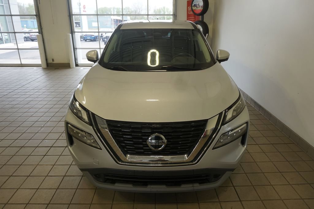 Used 2021 Nissan Rogue SV AWD/4WD image 12
