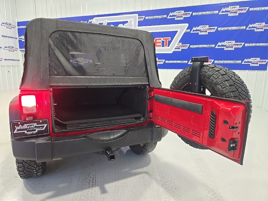 Used 2009 Jeep Wrangler X image 21