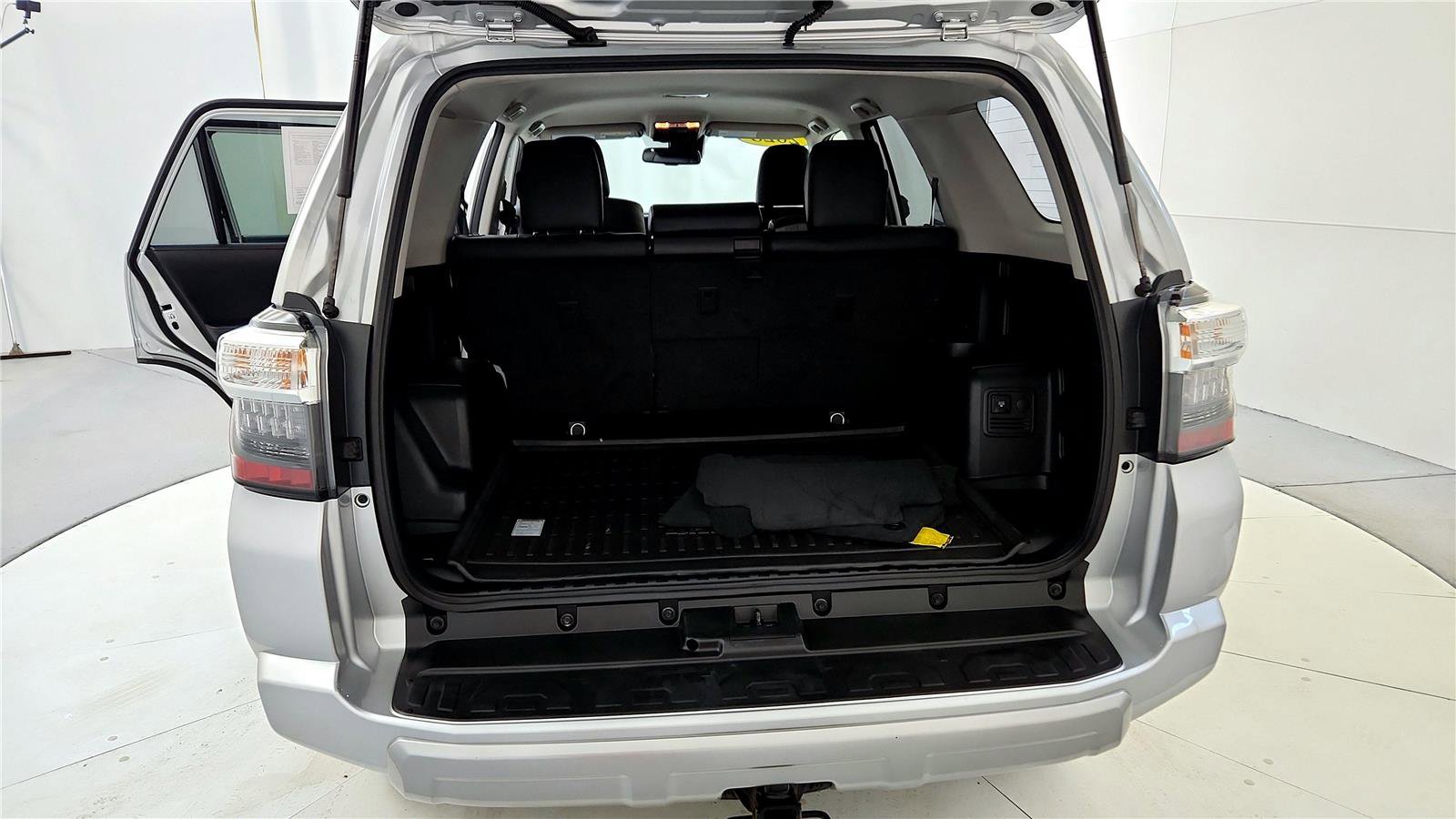 Certified 2023 Toyota 4Runner TRD Off-Road Premium image 27