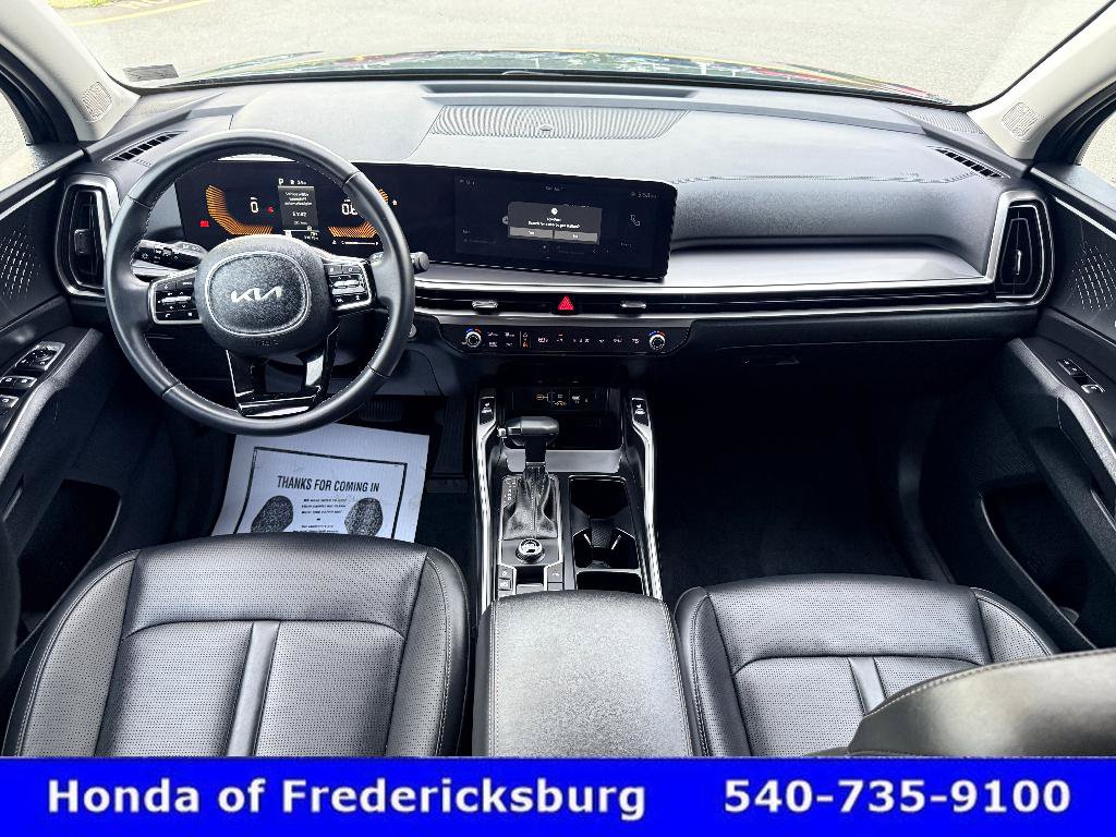 Used 2025 Kia Sorento EX w/ Panoramic Sunroof Package FWD image 31