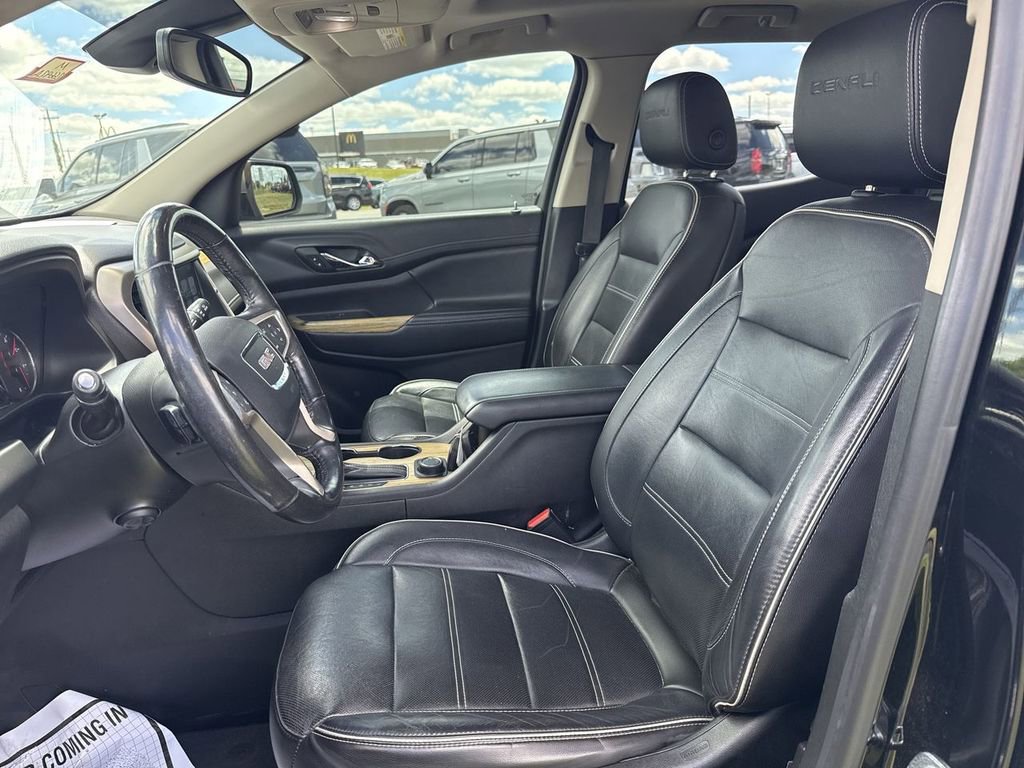 Used 2019 GMC Acadia Denali w/ Technology Package AWD/4WD image 23