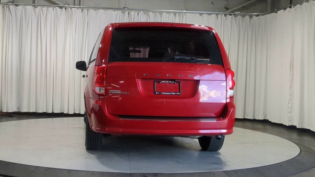 Used 2016 Dodge Grand Caravan American Value Package FWD image 9