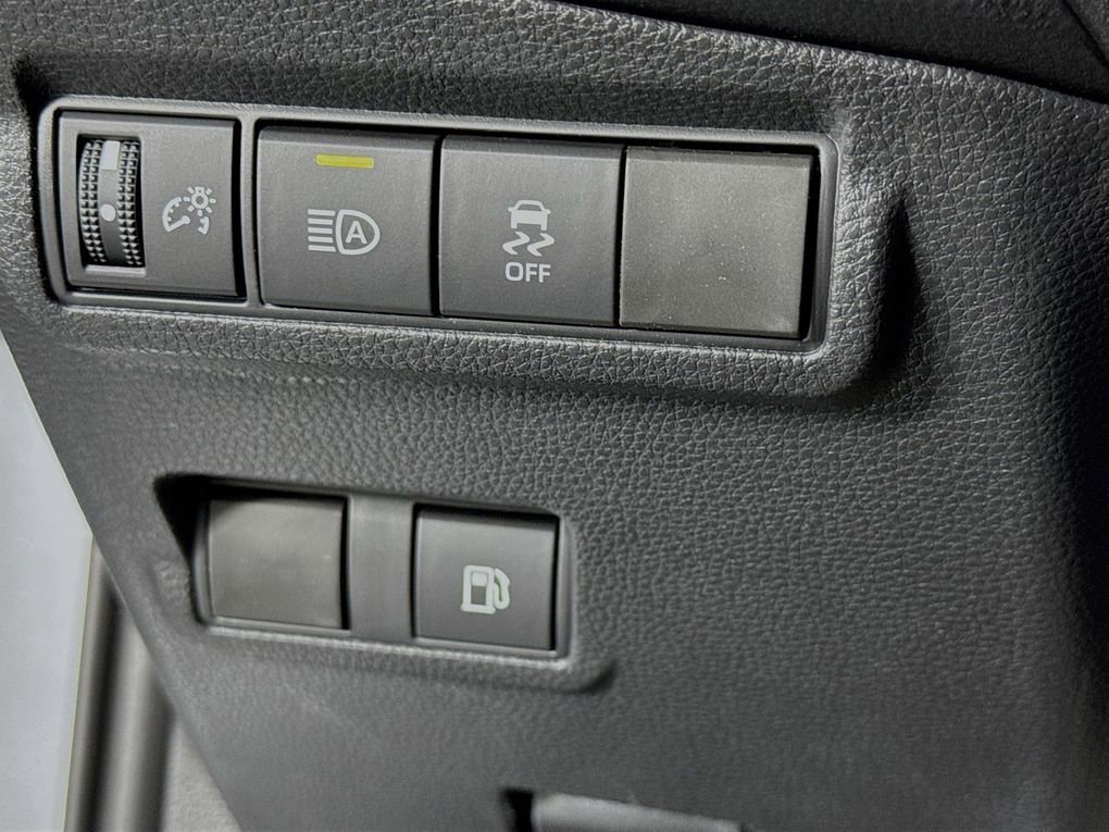 New 2026 Toyota Corolla Cross SE image 13