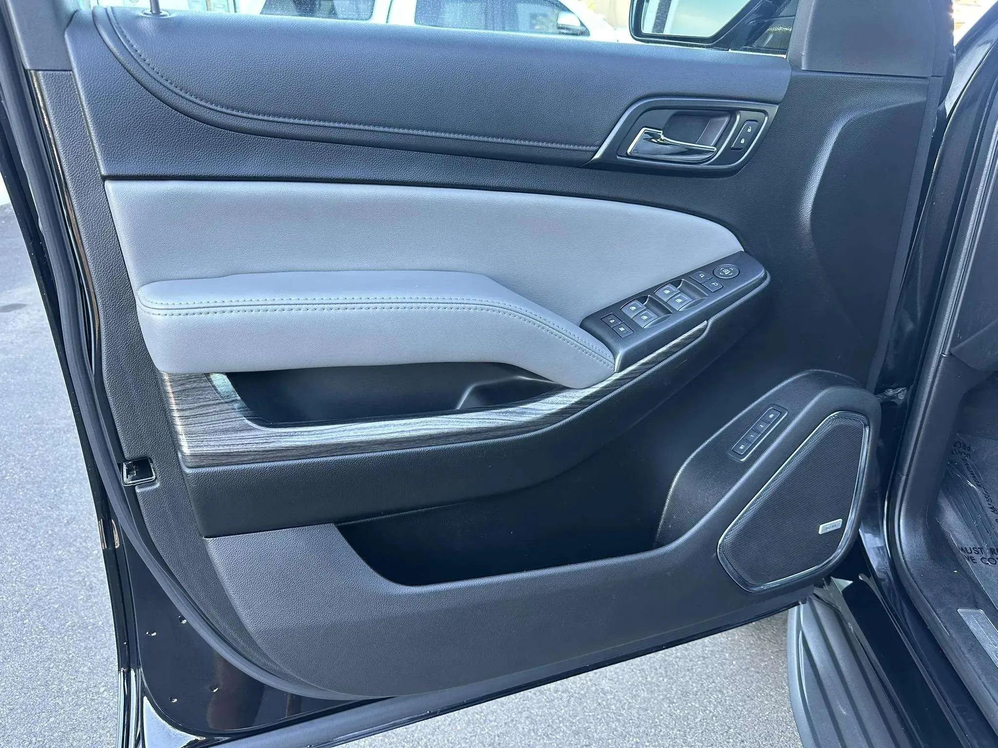 Used 2020 Chevrolet Tahoe LT image 23