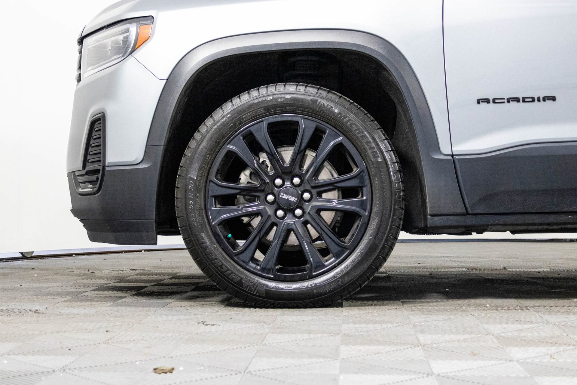 Certified 2023 GMC Acadia SLE w/ Driver Convenience Package image 47