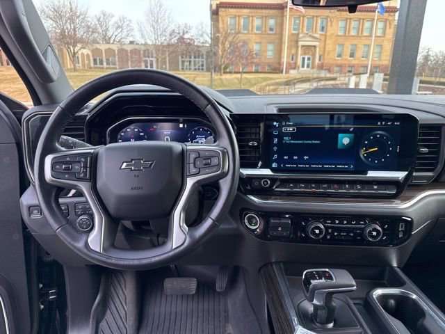 Used 2023 Chevrolet Silverado 1500 LT Trail Boss w/ LT Trail Boss Premium Package AWD/4WD image 13