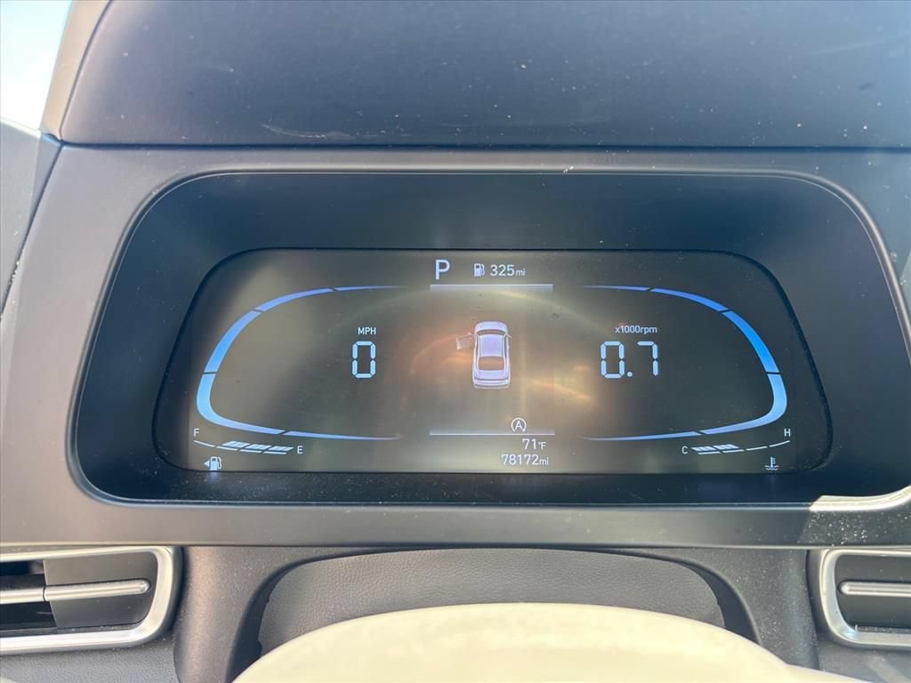 Used 2024 Hyundai Elantra SE FWD image 7
