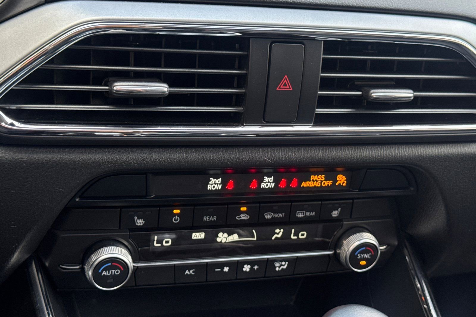 Used 2023 MAZDA CX-9 Touring image 21