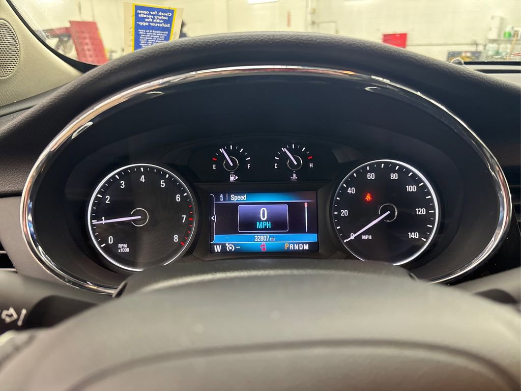 Used 2022 Buick Encore Preferred w/ Safety Package image 21