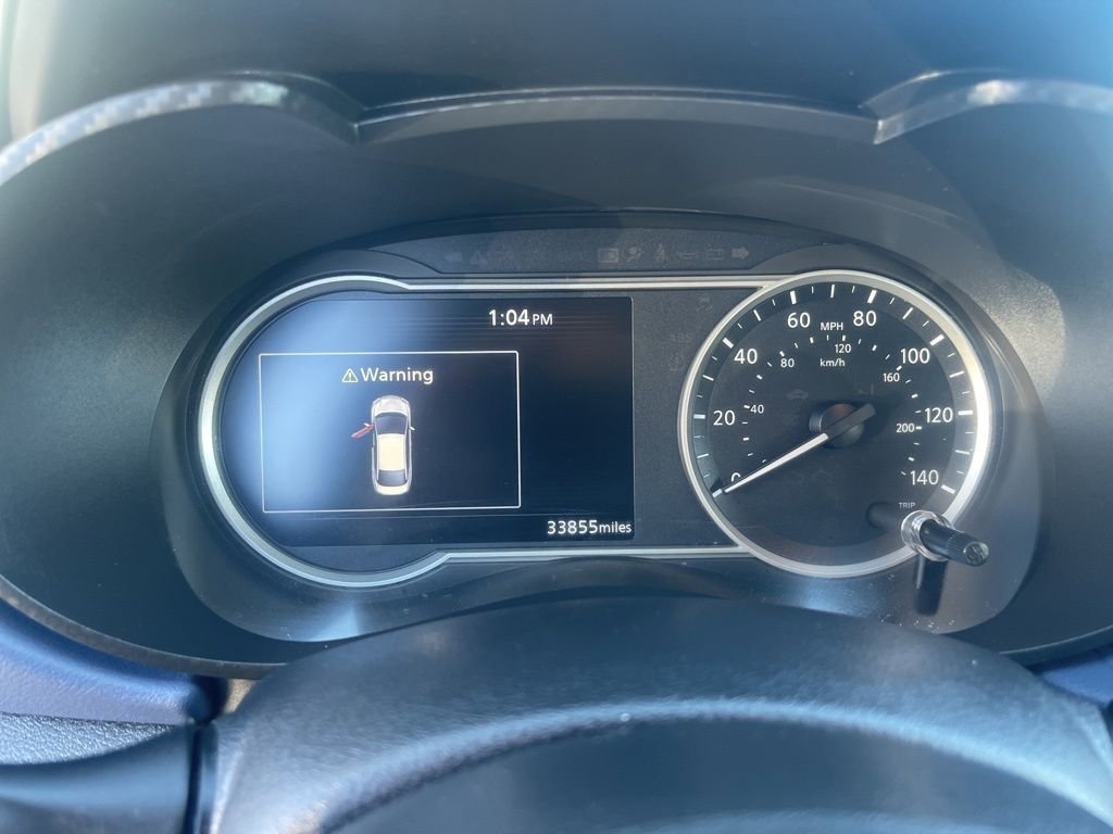 Used 2024 Nissan Versa SV image 12