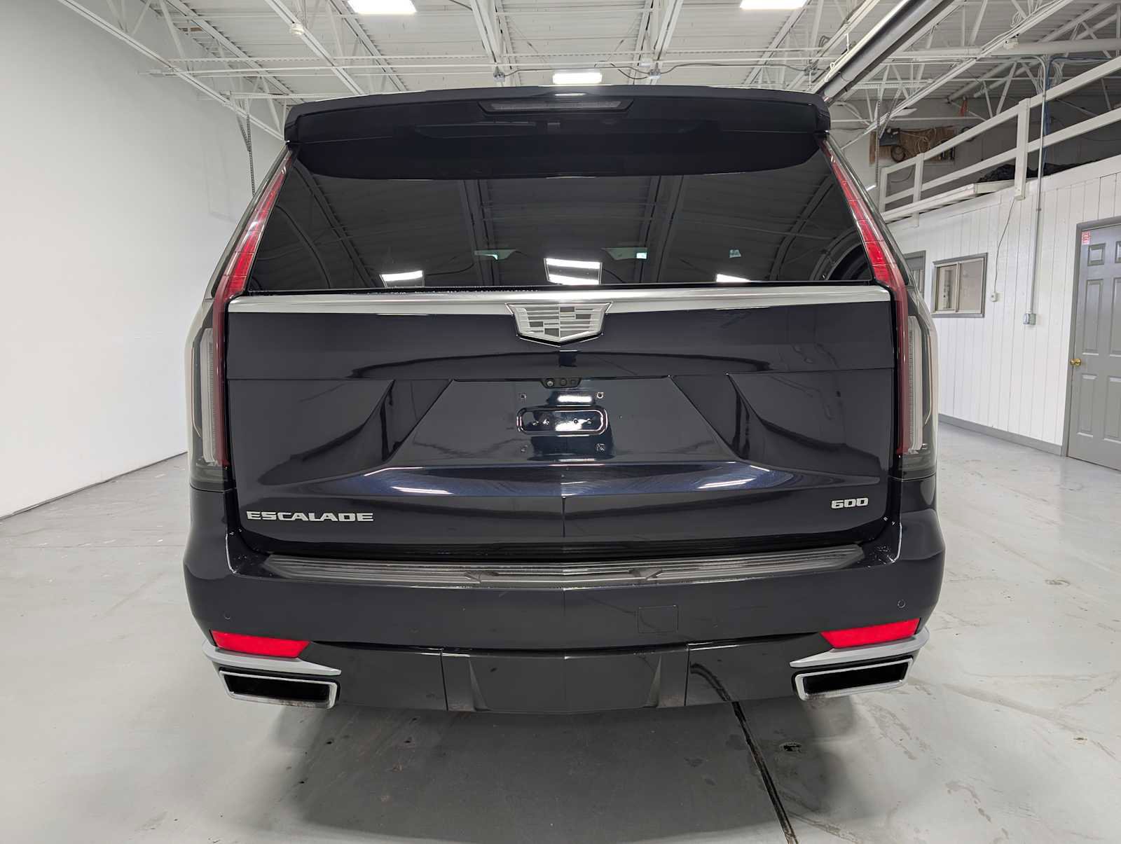 Certified 2021 Cadillac Escalade Premium Luxury image 9