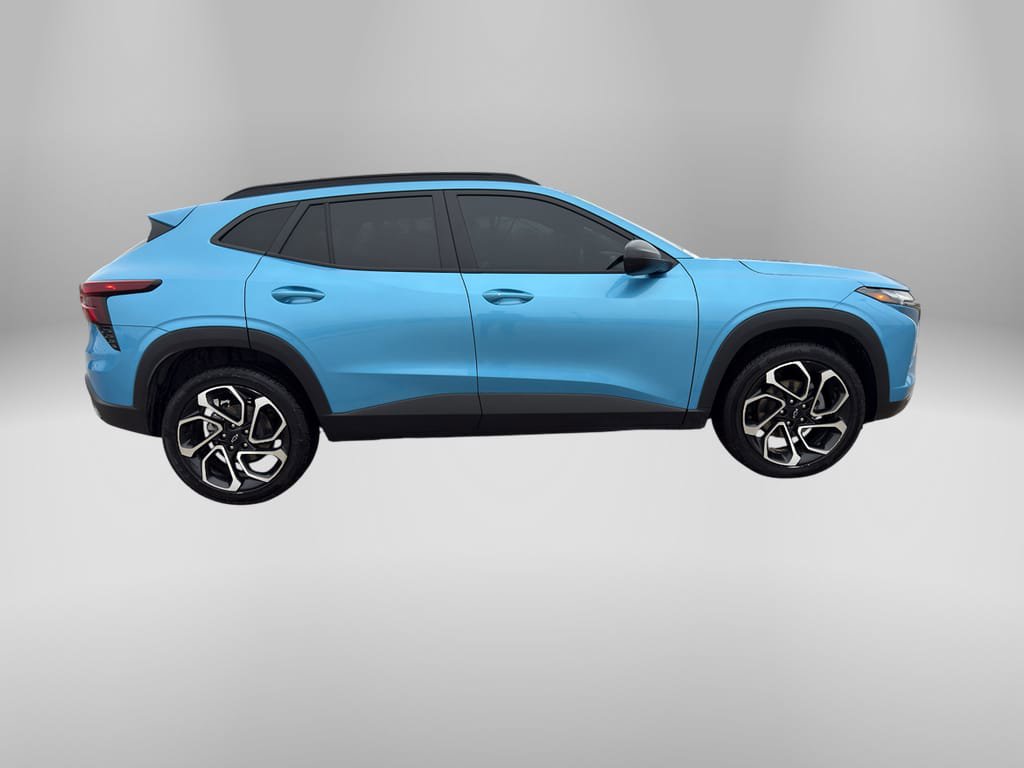 Used 2025 Chevrolet Trax RS w/ Sunroof Package image 6