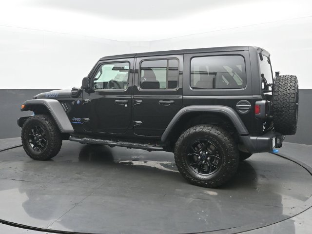 Used 2024 Jeep Wrangler Unlimited AWD/4WD image 3