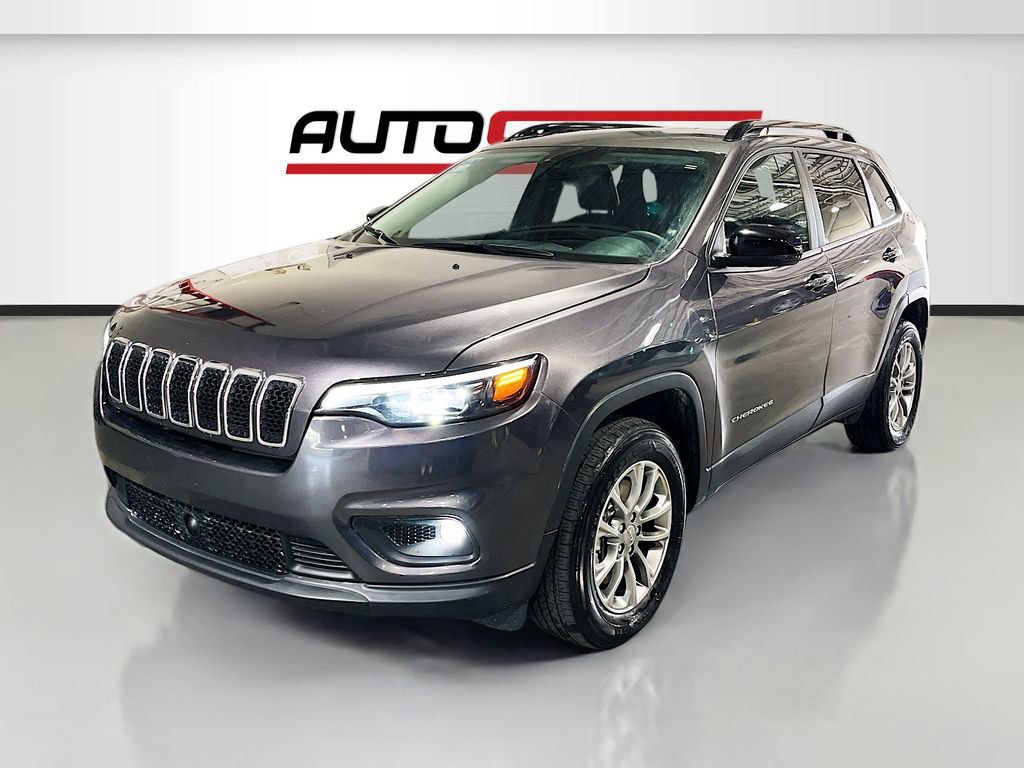 Used 2022 Jeep Cherokee Latitude Lux w/ Mopar Interior Package AWD/4WD image 3