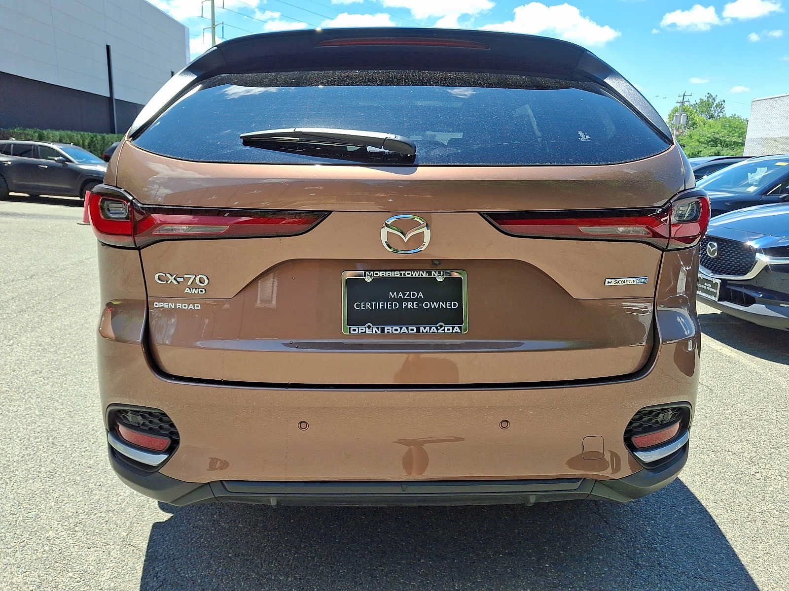 Certified 2025 MAZDA CX-70 Plug-In Hybrid w/ Premium Plus AWD/4WD image 5