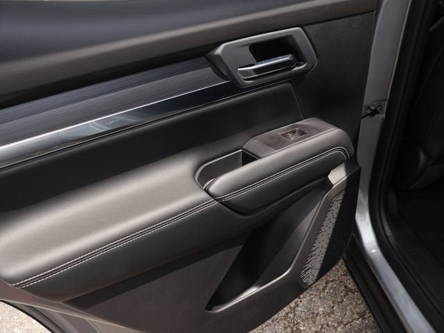 New 2026 GMC Terrain Elevation w/ Elevation Premium Package AWD/4WD image 11