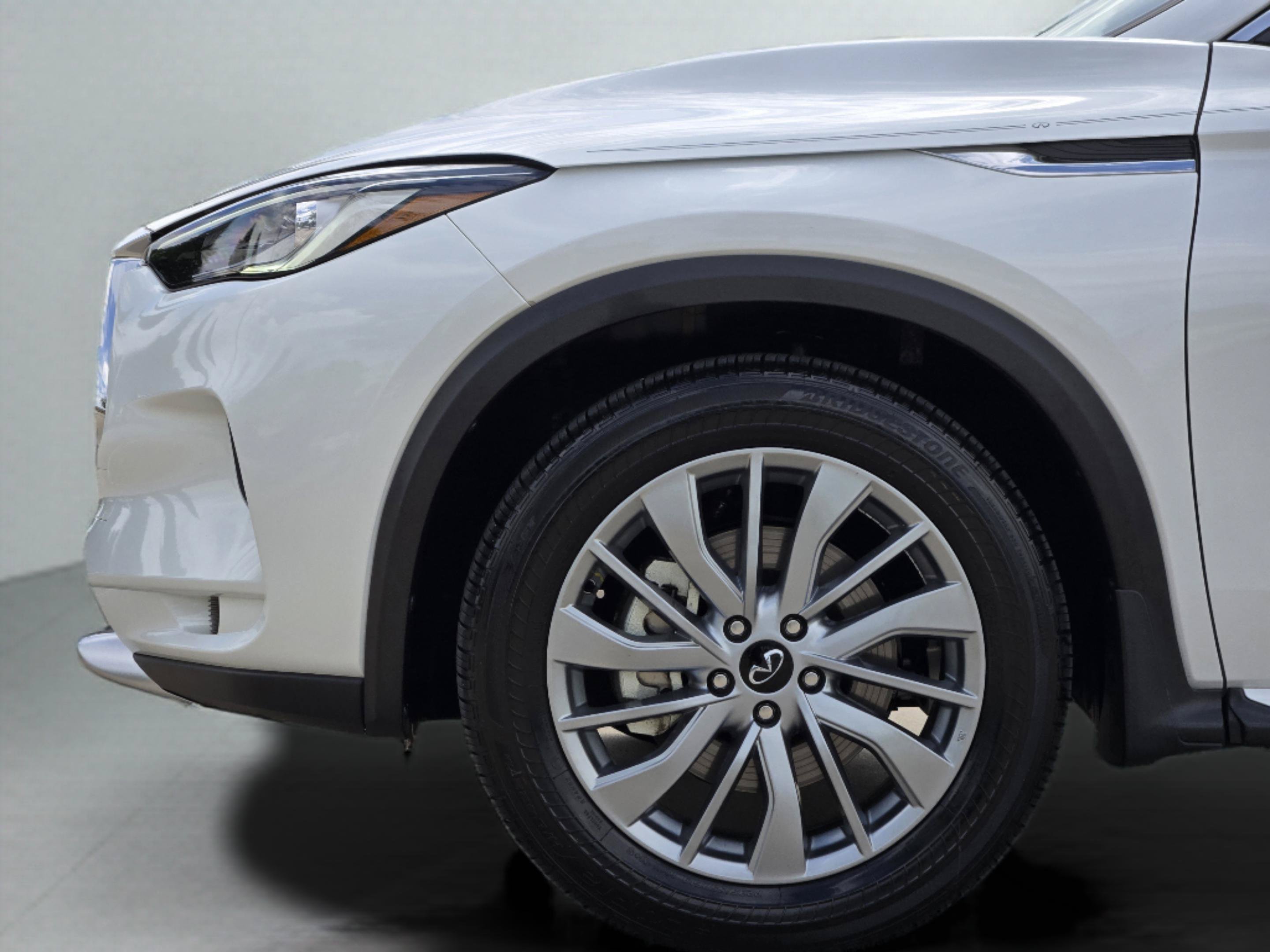 Used 2025 INFINITI QX50 Luxe AWD/4WD image 39