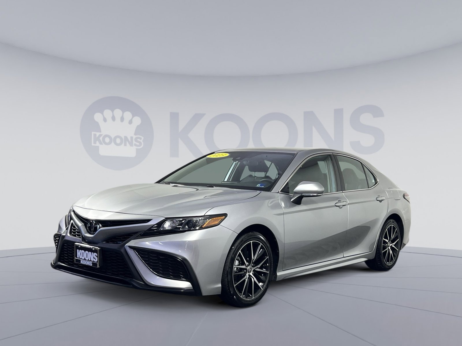 Used 2023 Toyota Camry SE