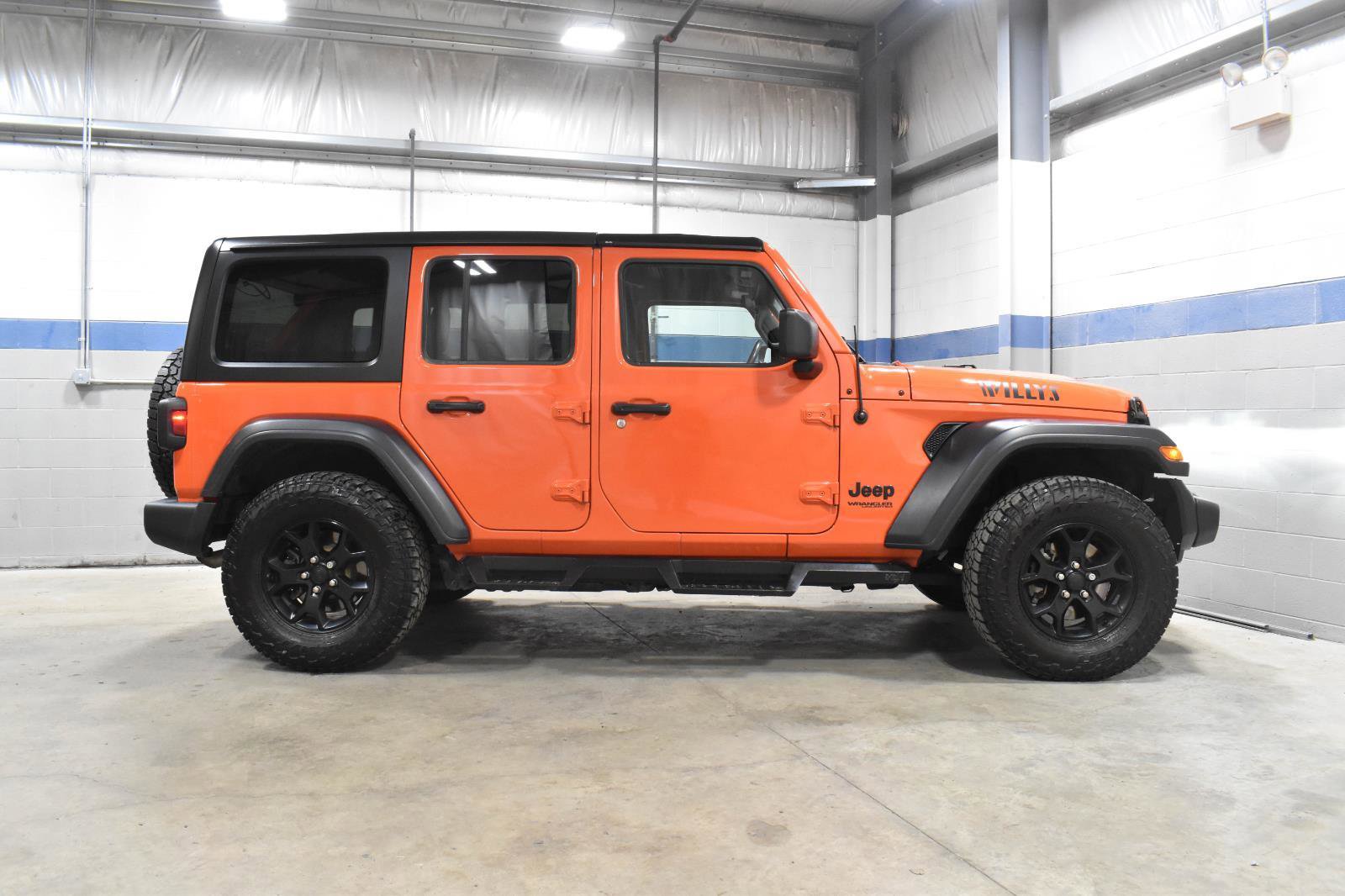 Used 2020 Jeep Wrangler Unlimited Sport AWD/4WD image 25