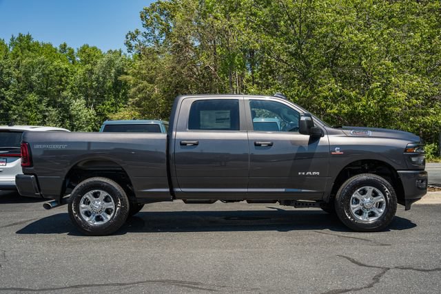 New 2026 RAM 3500 Big Horn AWD/4WD image 4