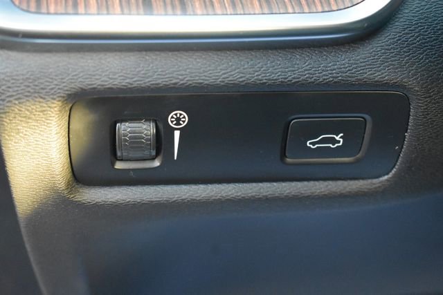 Used 2022 Volvo S60 B5 Momentum w/ Premium Package image 22