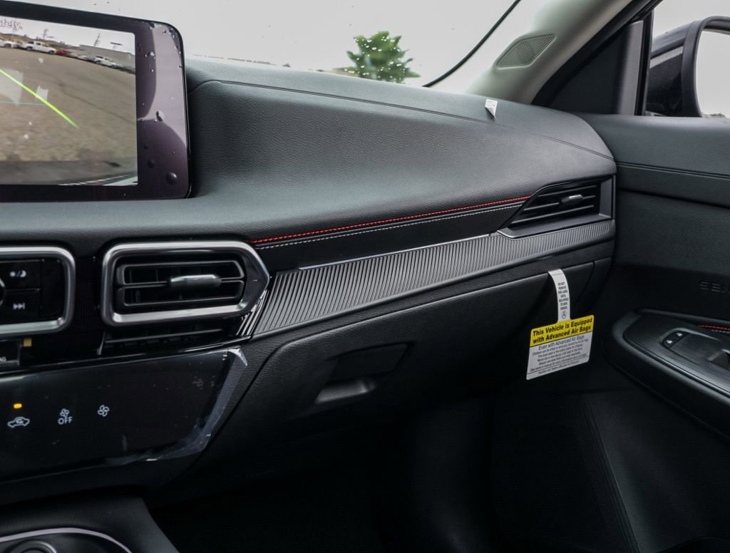 New 2026 Nissan Sentra SR w/ Floor Mat Package image 27