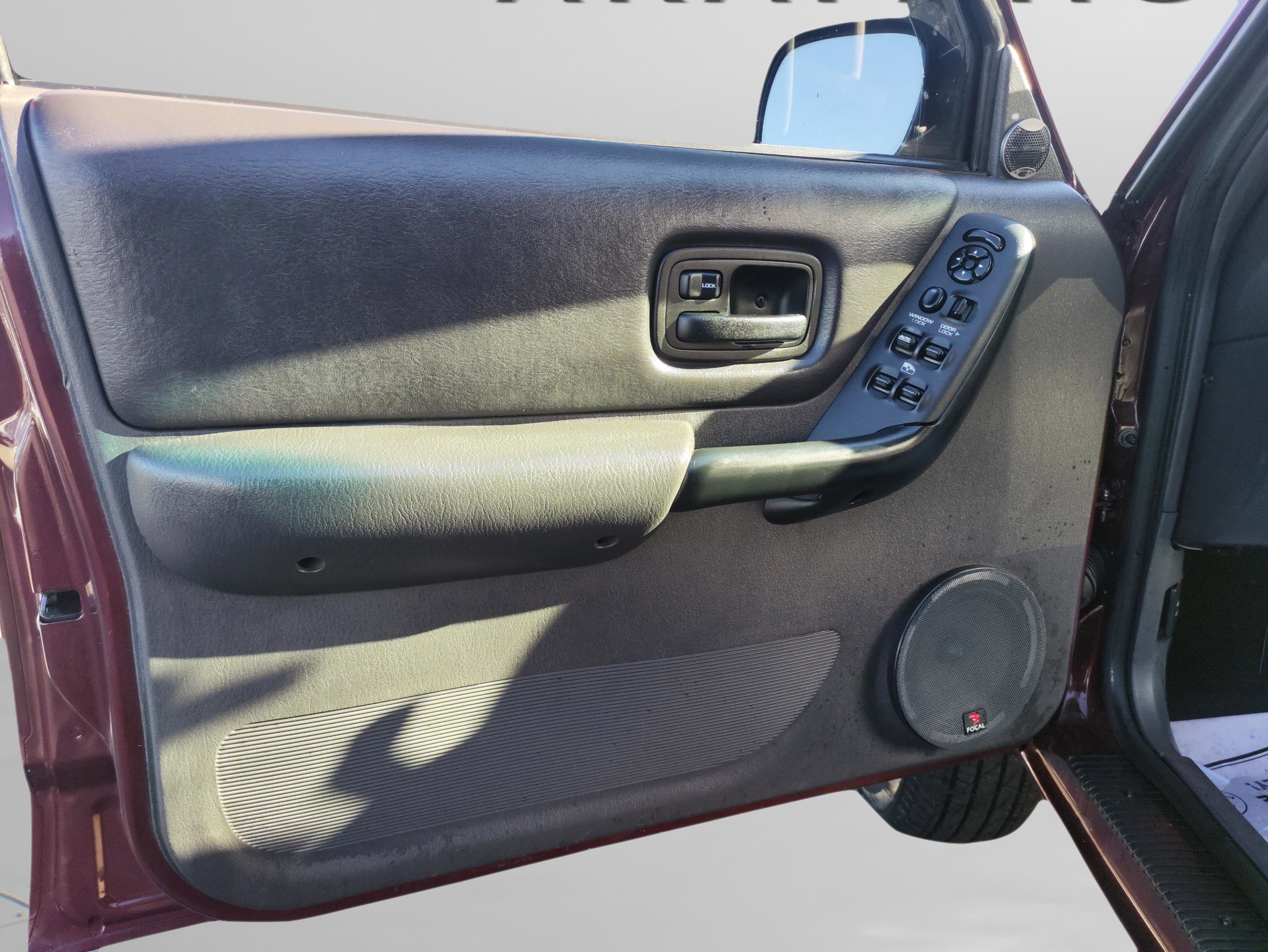 Used 2001 Jeep Cherokee Sport image 28