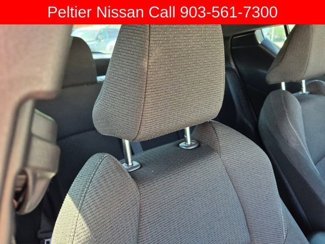 Used 2018 Toyota C-HR XLE image 11