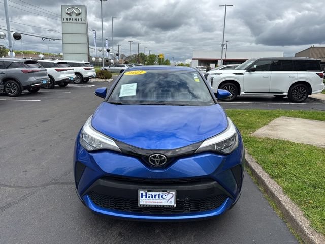 Used 2021 Toyota C-HR XLE FWD image 3