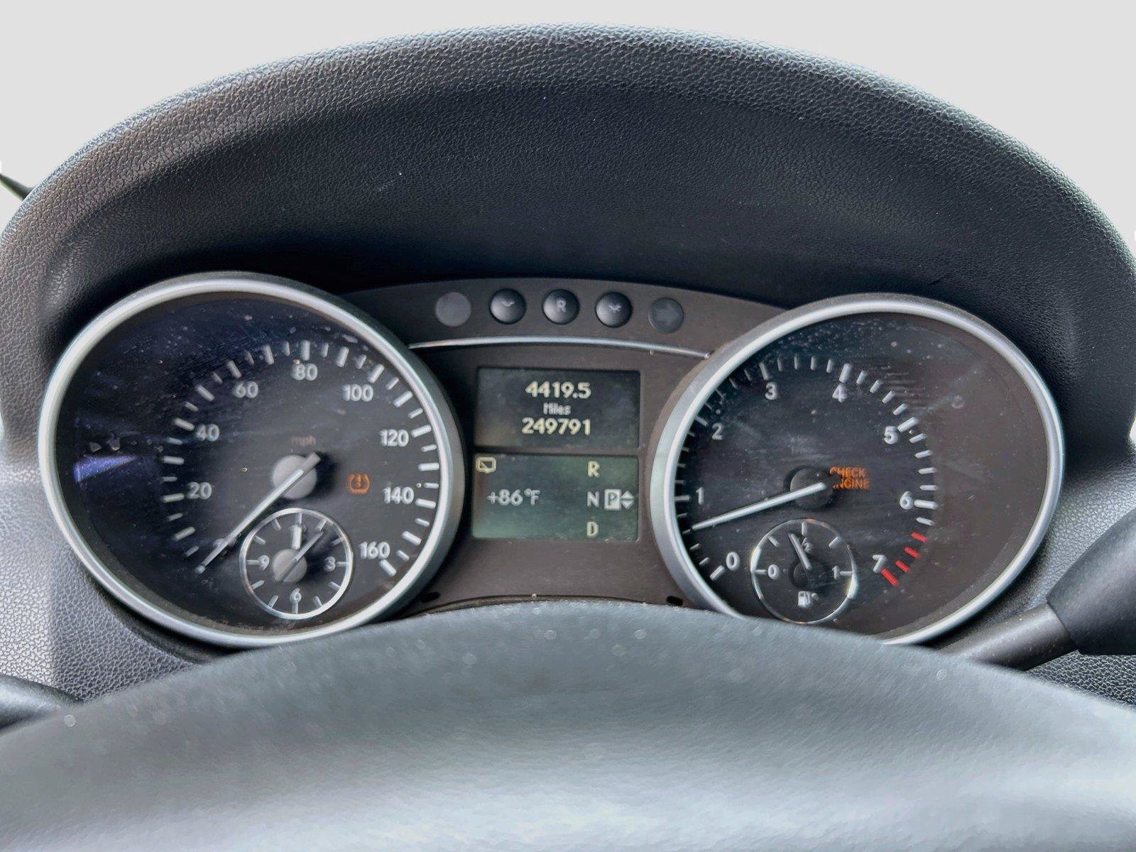 Used 2010 Mercedes-Benz ML 350 4MATIC image 38