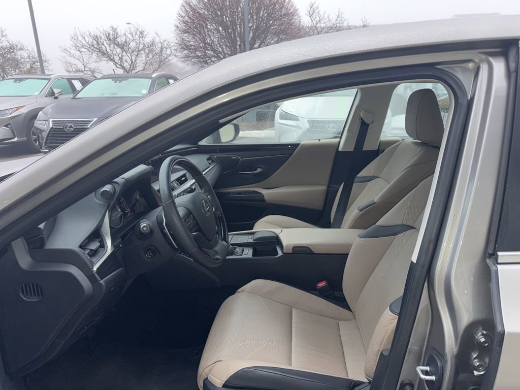 Used 2019 Lexus ES 350 Luxury image 17