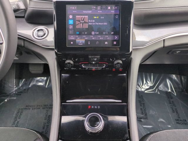 Used 2023 Jeep Grand Cherokee L Laredo AWD/4WD image 19