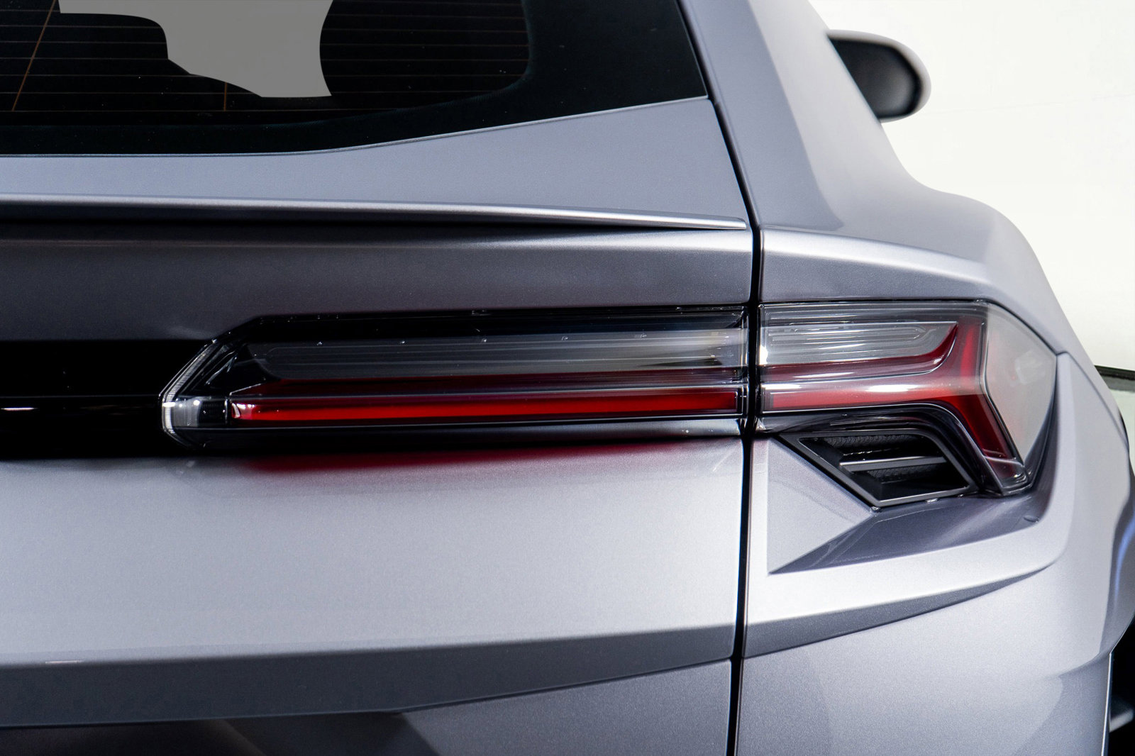 Used 2024 Lamborghini Urus S image 11