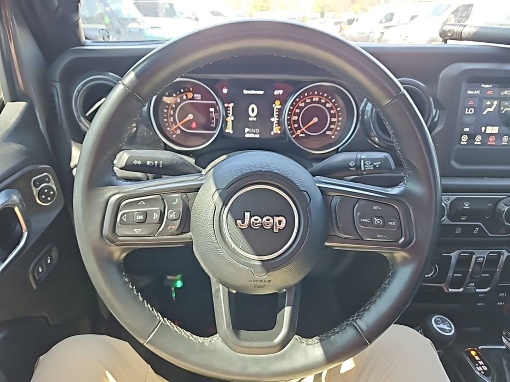 Used 2022 Jeep Gladiator Sport image 18