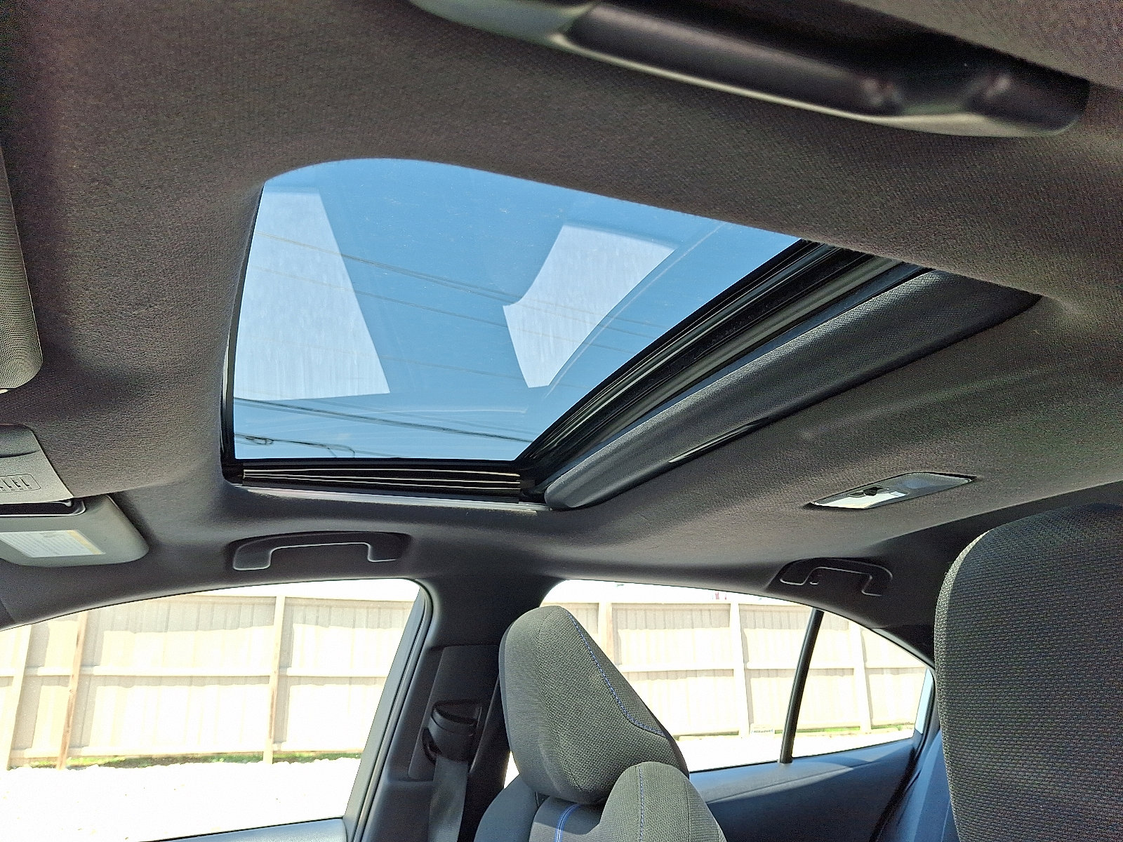 Used 2021 Toyota Corolla SE w/ SE Premium Package FWD image 15