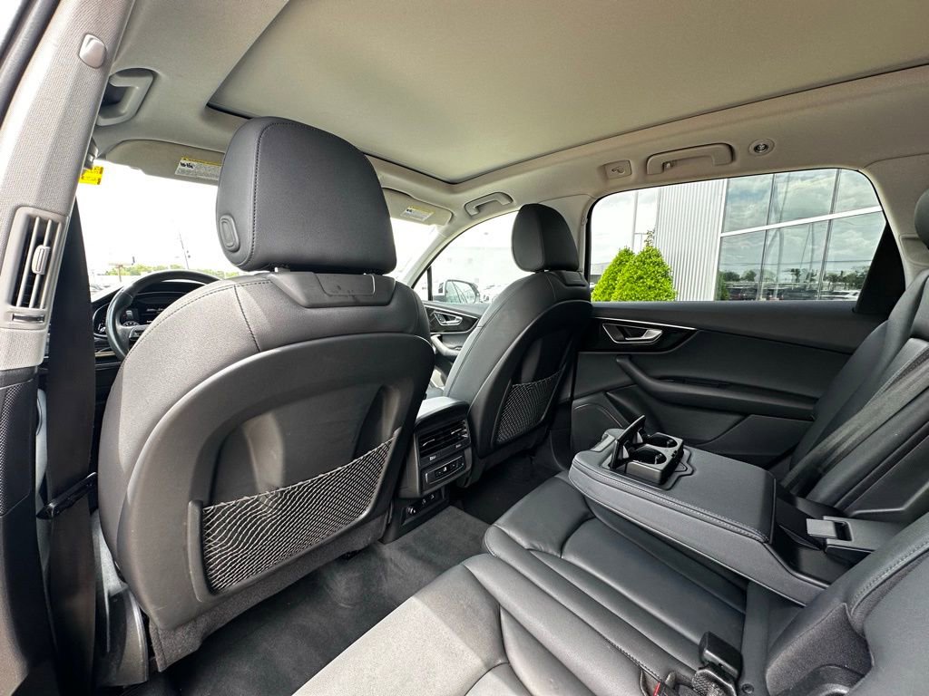 Used 2022 Audi Q7 3.0T Premium w/ Convenience Package AWD/4WD image 19