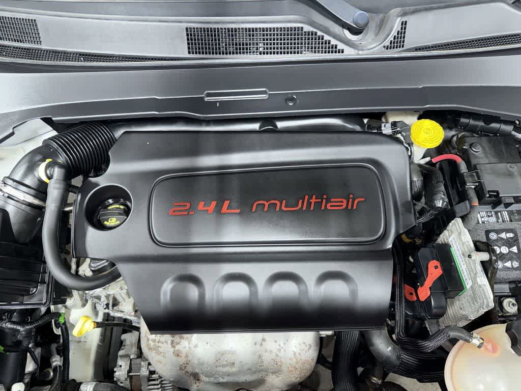 Used 2018 Jeep Compass Latitude AWD/4WD image 12