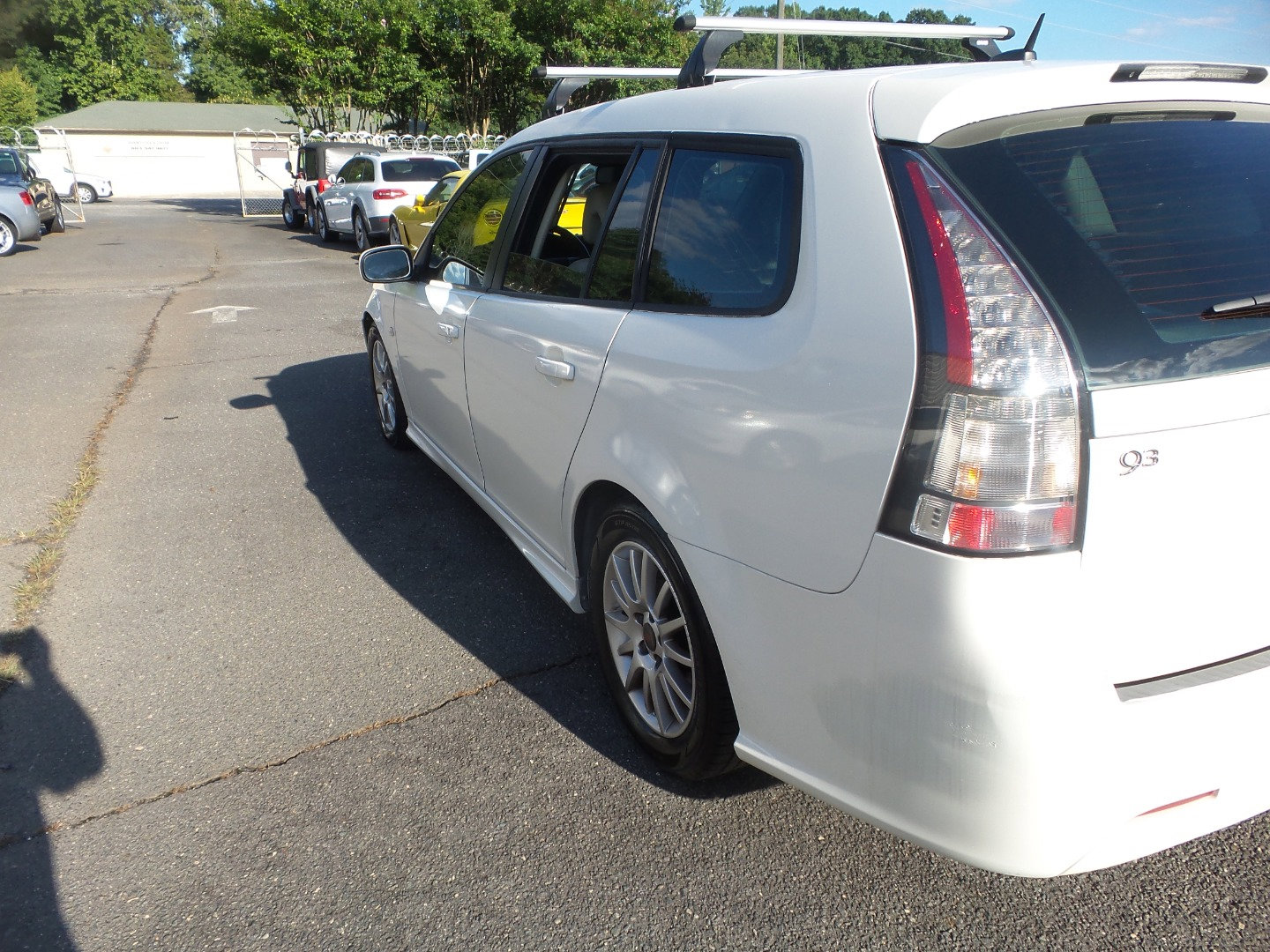 Used 2008 Saab 9-3 2.0T w/ Moonroof Package image 3