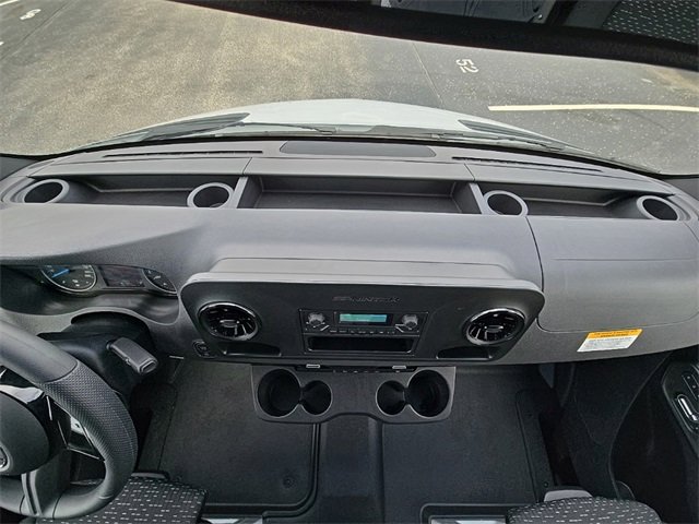New 2024 Mercedes-Benz eSprinter 170 Cargo image 16