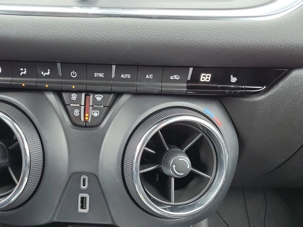 Certified 2023 Chevrolet Blazer LT w/ Convenience Package image 19