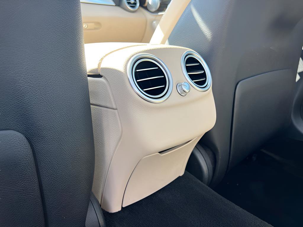 Used 2018 Mercedes-Benz C 300 4MATIC Sedan image 20