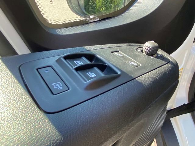 Used 2025 RAM ProMaster 2500 w/ Convenience Group FWD image 12