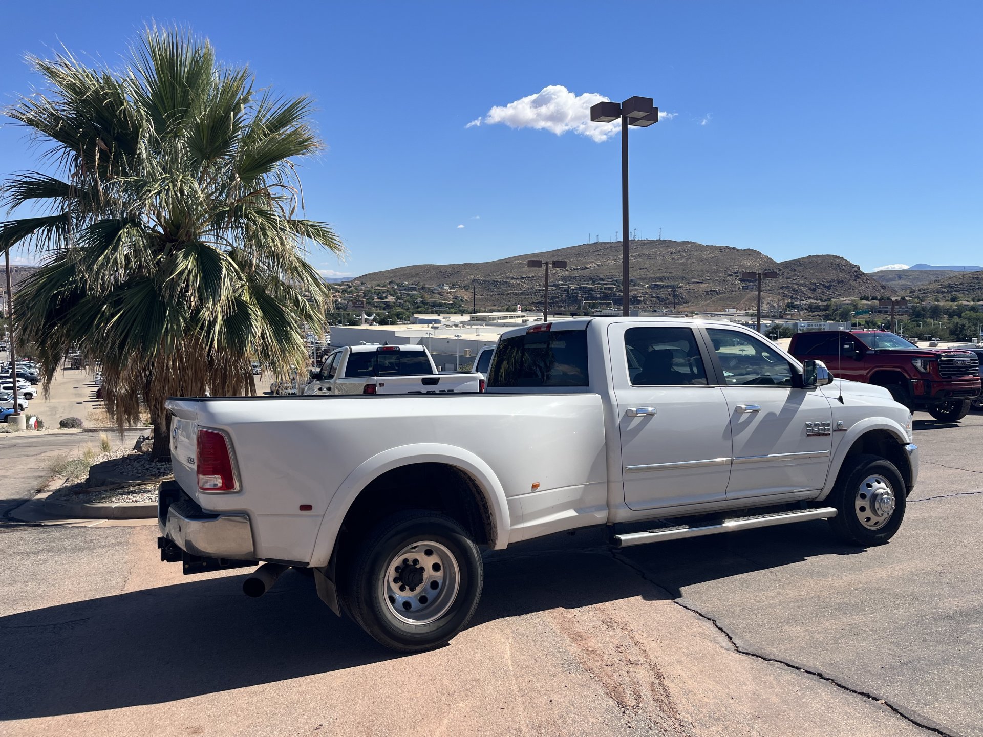 Used 2014 RAM 3500 Laramie AWD/4WD image 6