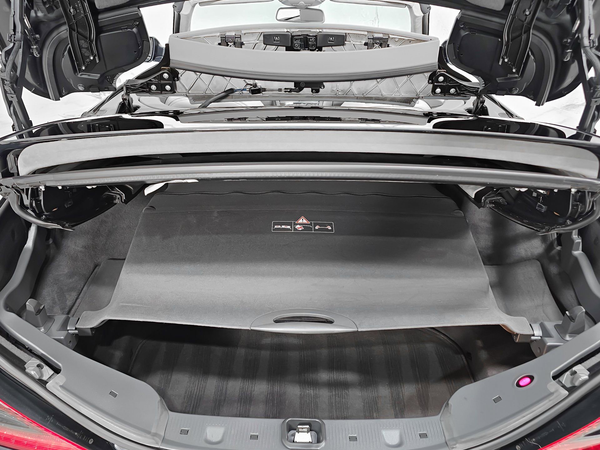 Used 2012 Mercedes-Benz SL 63 AMG image 15