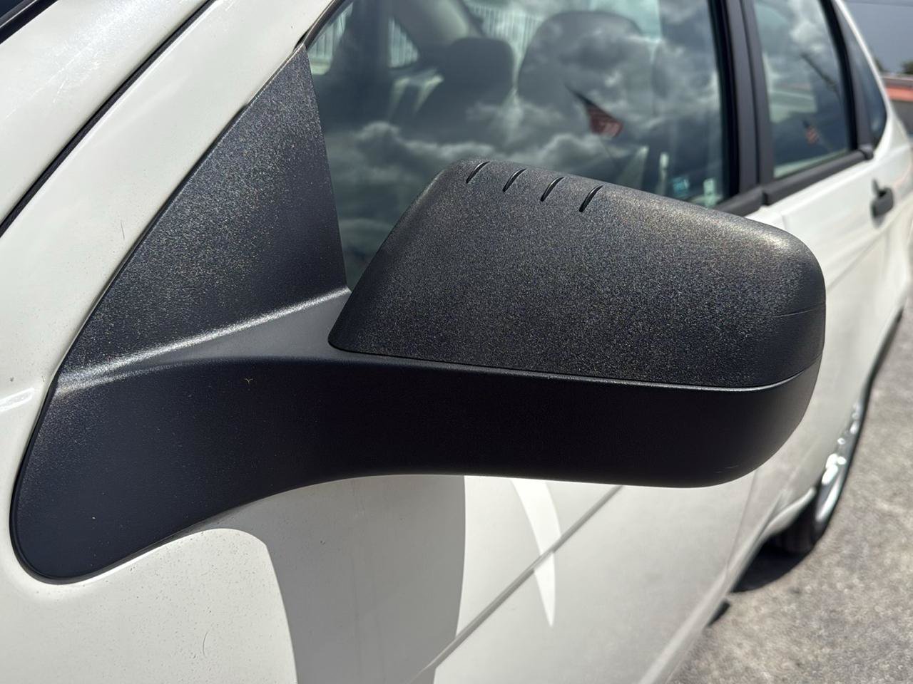 Used 2011 Ford Focus SE w/ 201A Rapid Spec Order Code FWD image 48
